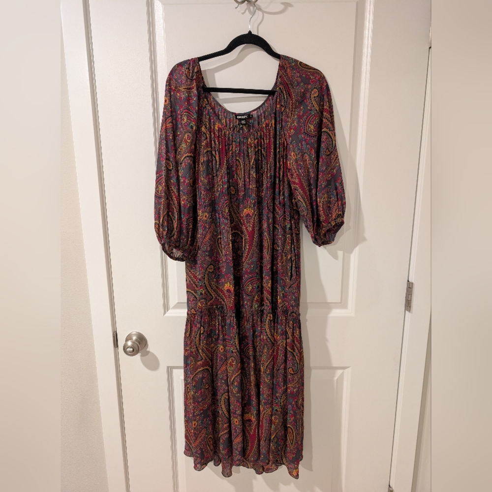 DKNY Silk Paisley Tiered Maxi Dress (Missing Inner Slip) - Picture 2 of 11